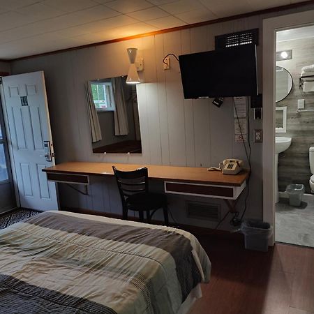 Melody Motor Lodge Connellsville Exterior foto