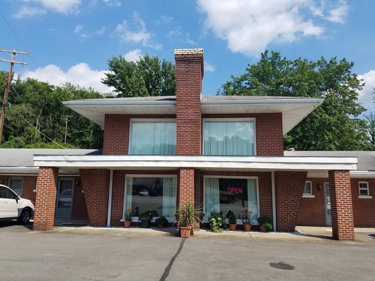 Melody Motor Lodge Connellsville Exterior foto