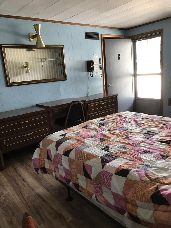 Melody Motor Lodge Connellsville Exterior foto