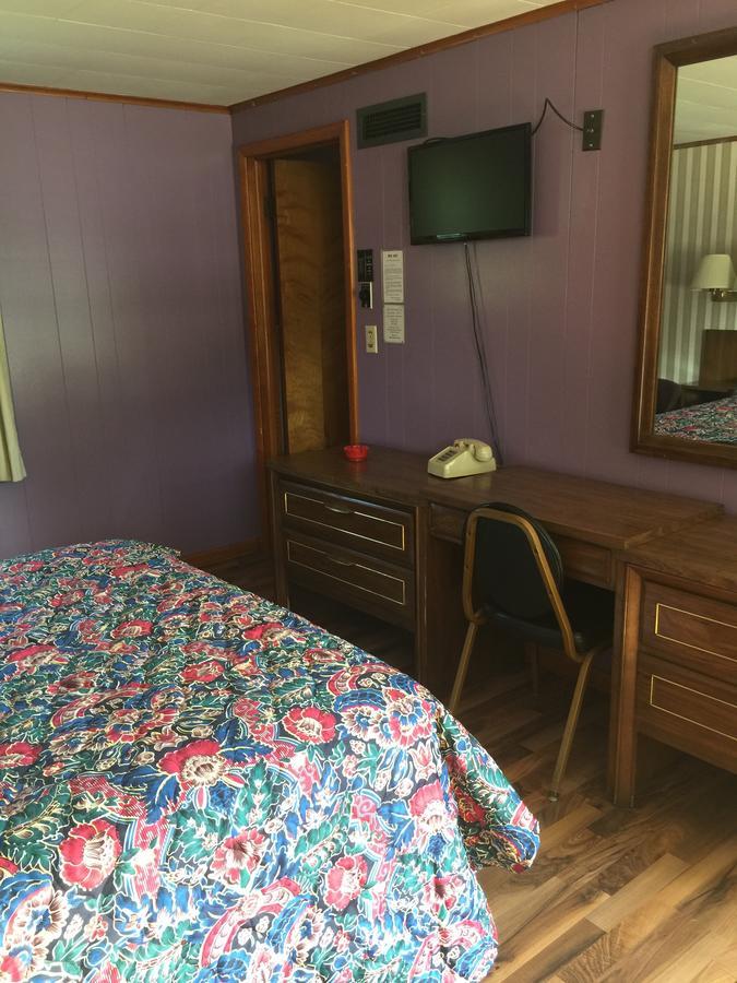 Melody Motor Lodge Connellsville Exterior foto