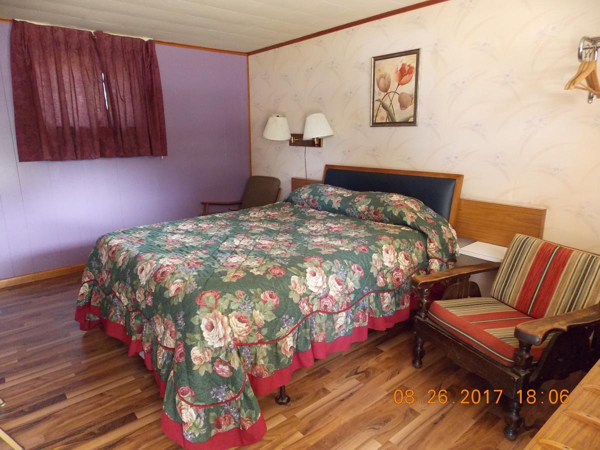 Melody Motor Lodge Connellsville Exterior foto